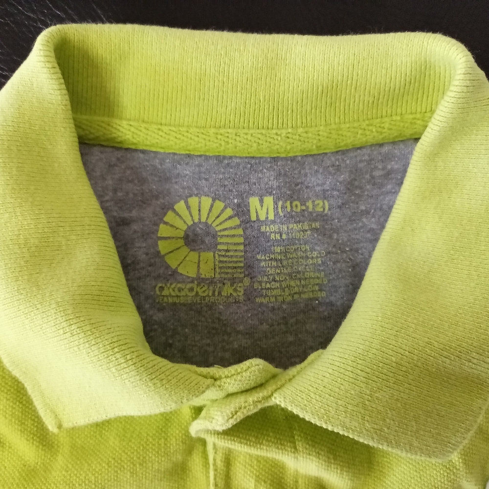 SOLD! Akademiks Boys Polo Shirt - Picture 6 of 6